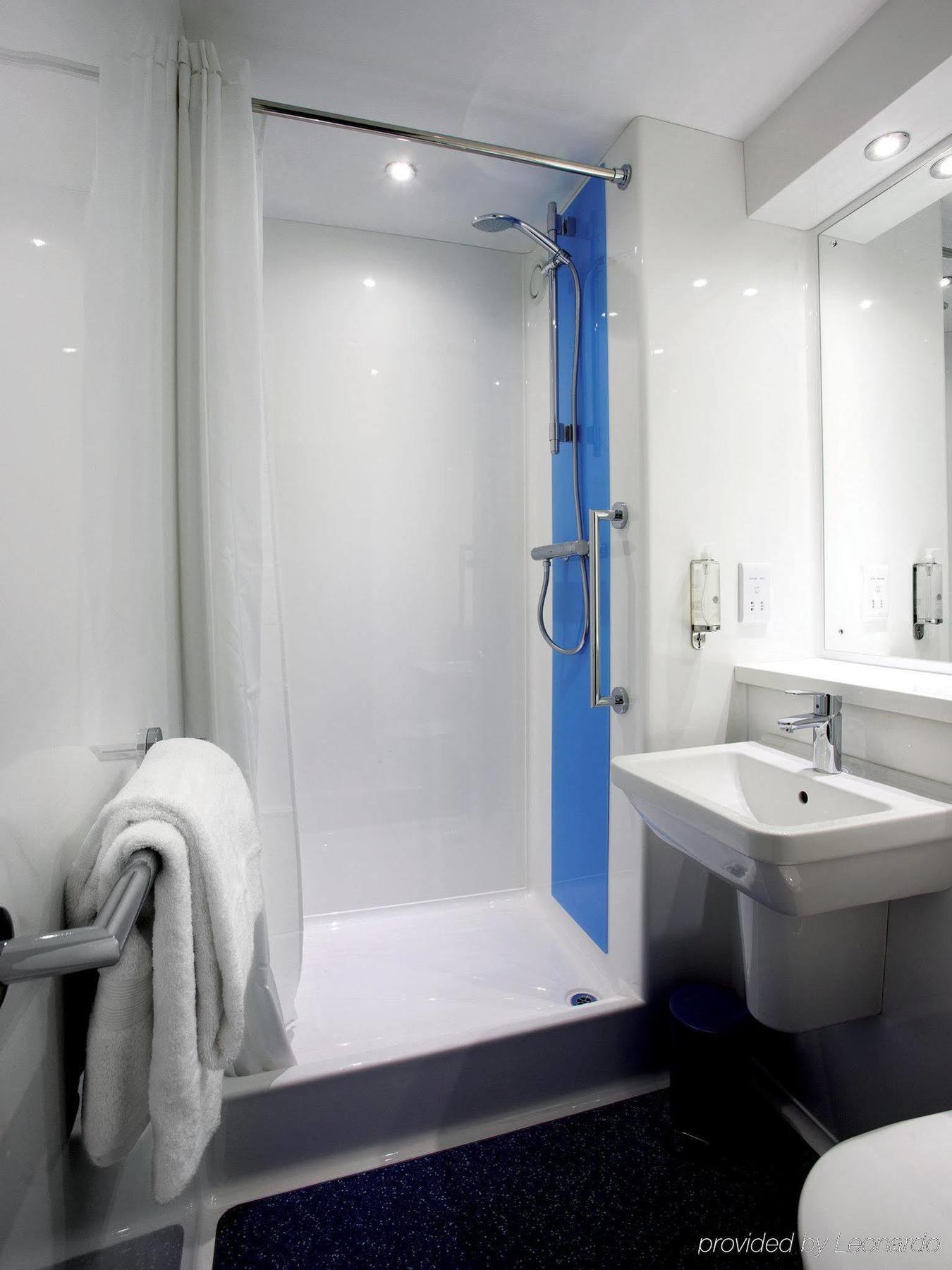 Travelodge Plymouth Esterno foto