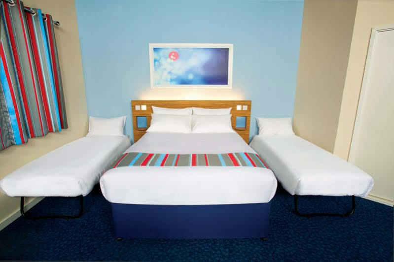 Travelodge Plymouth Esterno foto